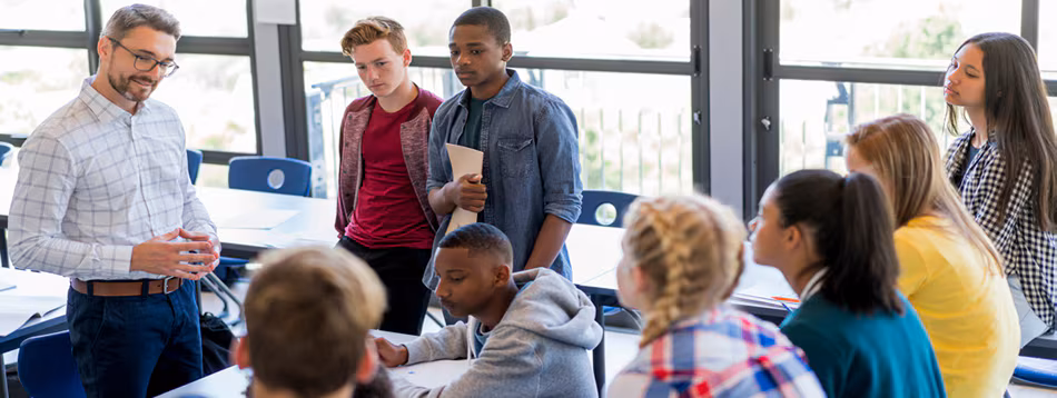 teens_linked_to_care-2 Teens in a classroom setting